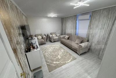Apartament cu 3 camere decomandat, mobilat în Micro 6 - 1