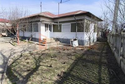 Casă cu 4 camere cu Teren 773 Mp în Pietroasele - 7