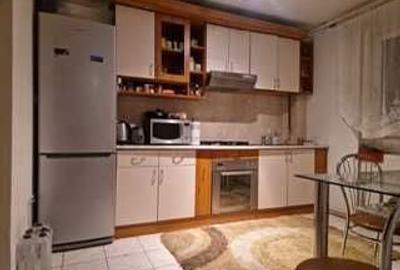 Apartament cu 3 camere decomandat în Central - 1