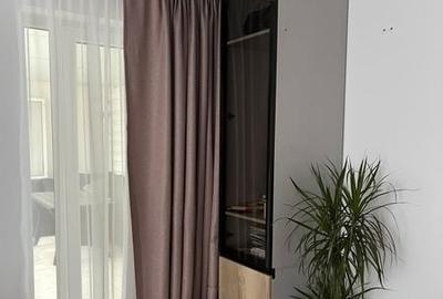 Apartament cu 2 camere decomandat, mobilat în Tractorul - 3