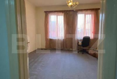 Casa cu pozi?ionare foarte buna, teren 1152 mp, suprafa? - 1