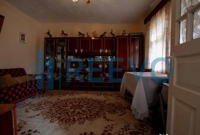 Casă cu 5 camere cu Teren 3365 Mp în Conțești - 16