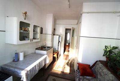 Apartament cu 3 camere semidecomandat în Micro 19 - 5