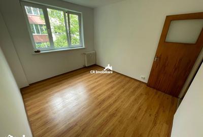 Apartament cu 4 camere decomandat în Rahova - 6