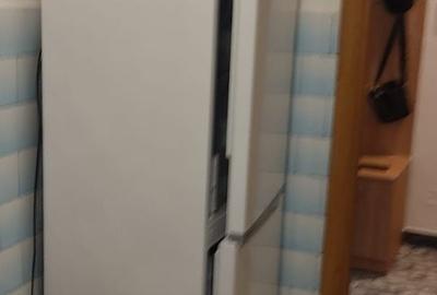Apartament cu 2 camere decomandat în Piața Centrală - 4