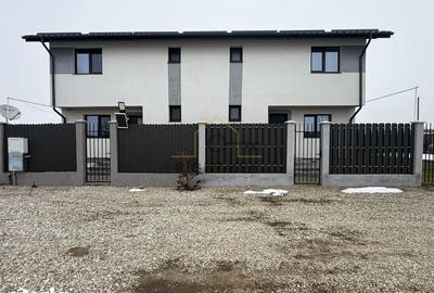 Casă cu 4 camere cu Teren 266 Mp în Central - 2