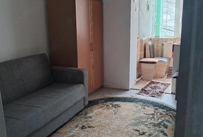 Apartament cu 3 camere semidecomandat în Central - 6