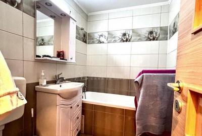 Ap 3 camere str, Sf Apostol Andrei - etaj 1 - 64 mp util - 2 - 4