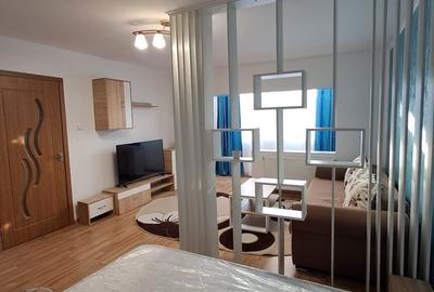 Garsonieră decomandată în 1 Mai - 2