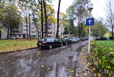 Tomis 1 - ap 3 cam, et 4/4 , gaze la usa (necesita renovare) - 16