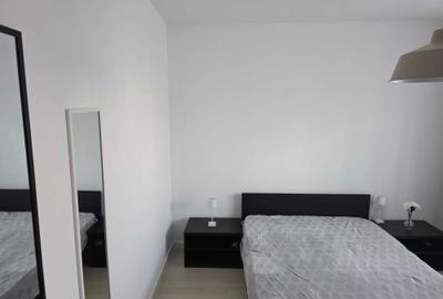 Apartament cu 3 camere decomandat în Vitan