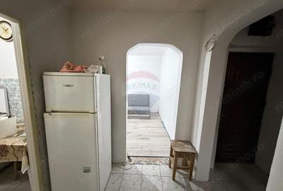 Apartament cu 3 camere decomandat în Sud - 7