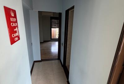 Apartament cu 4 camere semidecomandat în P-ța Victoriei - 21