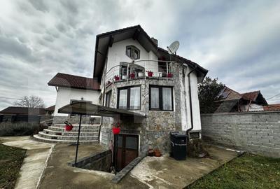 Casa P+E+M cu 4 camere, 250 mp si 3000 mp teren, zona Arcani - 9