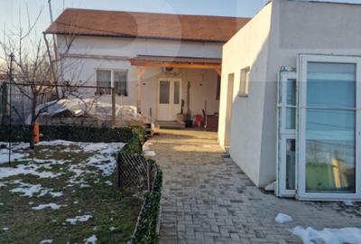 Vand casa la Poalele Viilor - 4