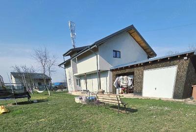 Casă cu Teren 1000 Mp în Ciolpani - 1
