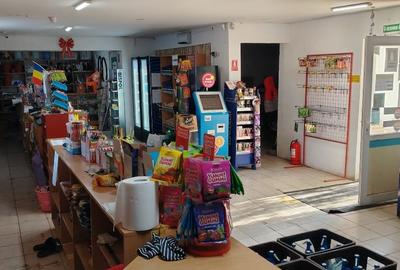 Vand Spatiu Comercial + 2000 mp Cuza Voda Calarasi - 12