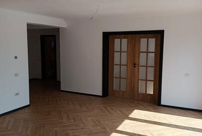 Casă cu 4 camere în Tărlungeni - 3