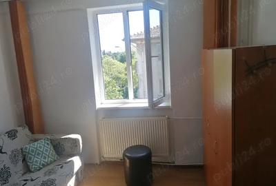 Apartament 2 camere de inchiriat