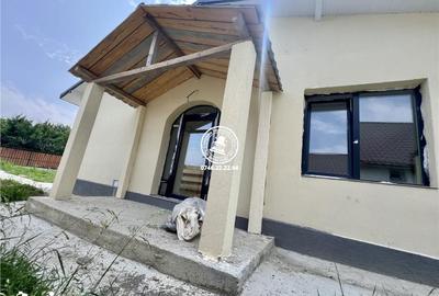 Casă cu 3 camere cu Teren 500 Mp în Voinești - 2