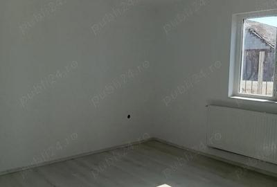 Casă cu Teren 400 Mp în Central - 3