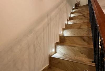 Casă cu 3 camere cu Teren 130 Mp în Central - 2