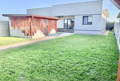 Duplex cu 3 camere cu Canalizare în Moșnița Nouă - 1