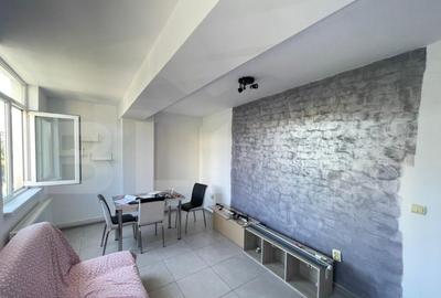 Apartament cu 3 camere decomandat, mobilat în Craiovița Nouă