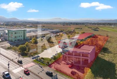 Spatiu comercial - Showroom & Birouri - Calea Feldioarei - DN13 - 4