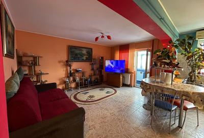 Apartament 3 camere decomandat, zona Calarasilor. - 2