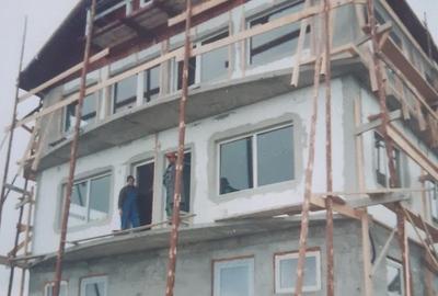 Casă cu Teren 2000 Mp în Paltin - 2