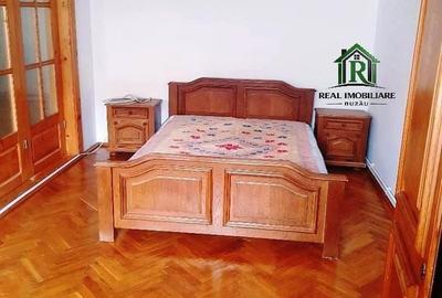 Apartament cu 4 camere decomandat în Unirii Sud - 2