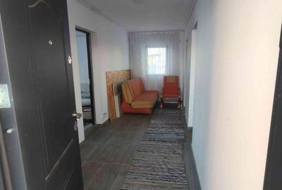 Casă cu 2 camere cu Teren 3000 Mp în Frumușani - 2