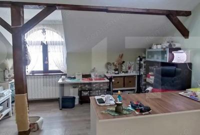 Casă cu 4 camere cu Teren 450 Mp în 1 Decembrie - 6