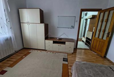 Apartament cu 2 camere decomandat în Gară - 2
