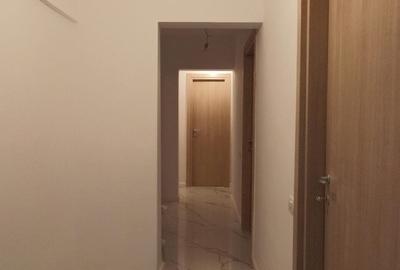 Apartament cu 3 camere decomandat în Costin Georgian - 3