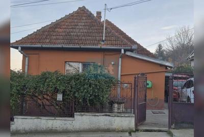 Casă cu 3 camere cu Canalizare în Dezmir - 2