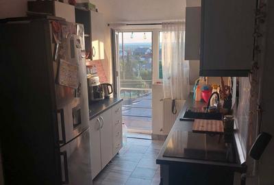 Apartament cu 4 camere decomandat în Central - 4