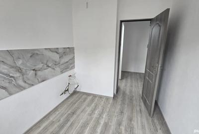 Apartament cu 3 camere semidecomandat în Micălaca - 1