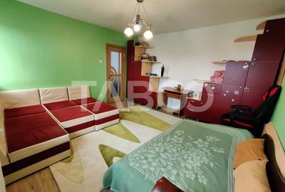 Apartament cu 4 camere in zona facultatilor Mihai Viteazul - 1