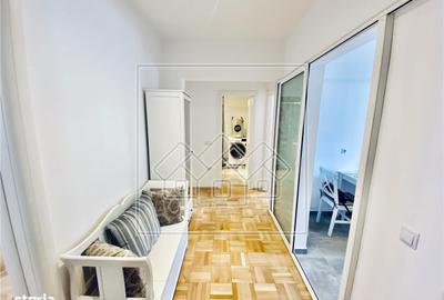 Apartament cu 3 camere decomandat în Turnișor