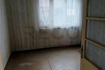 Casă cu 11 camere cu Teren 339 Mp în Central - 16