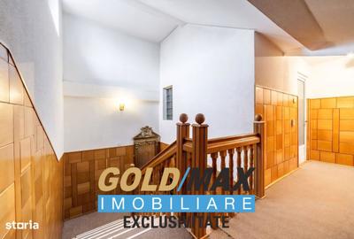 Casă cu 7 camere cu Teren 915 Mp în Negru Vodă - 1