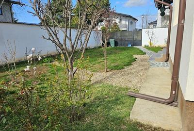 Casă cu 2 camere cu Teren 500 Mp în 1 Decembrie - 10
