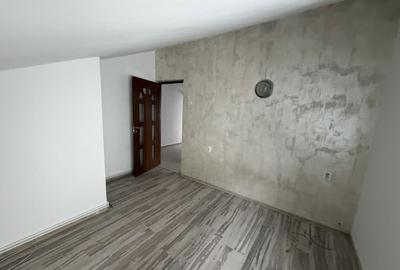 Spațiu comercial, de 100 mp, în Central - 3