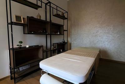 Apartament cu 4 camere în Central - 1