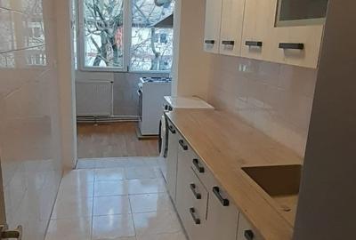 Apartament cu 2 camere semidecomandat, mobilat în Pajura - 8