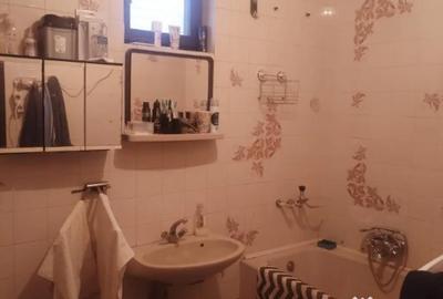 Casă cu 4 camere cu Teren 630 Mp în Central - 2