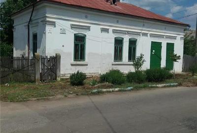 Casă cu 4 camere în Măceșu de Sus