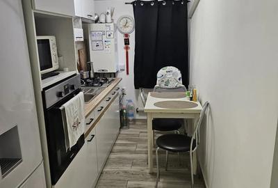 Vand apartament 2 camere Vand apartament 2 camere - 2